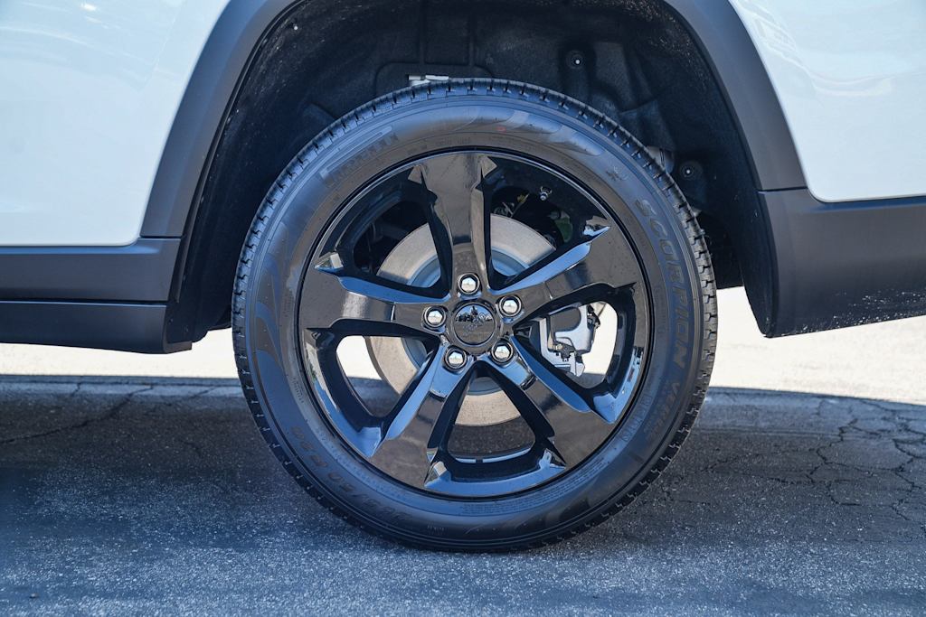 Thumbnail: 2025 Jeep Grand Cherokee L - 20