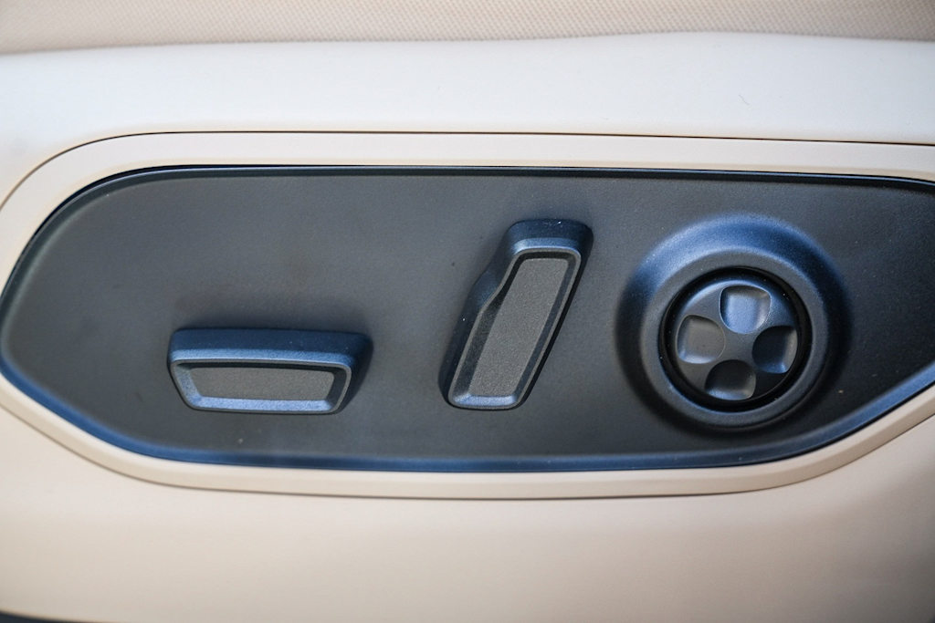 Thumbnail: 2025 Jeep Grand Cherokee L - 23