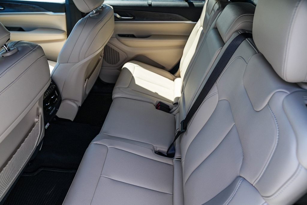 Thumbnail: 2025 Jeep Grand Cherokee L - 12