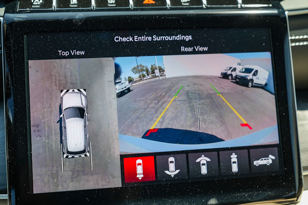 Thumbnail: 2025 Jeep Grand Cherokee L - 24