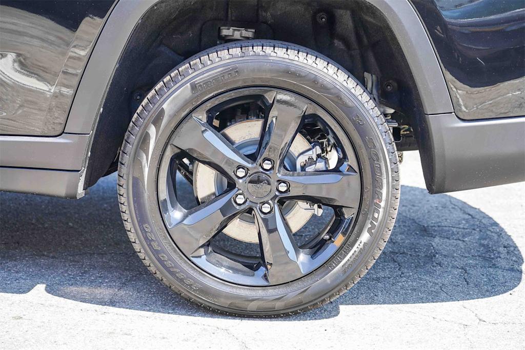 Thumbnail: 2025 Jeep Grand Cherokee L - 20