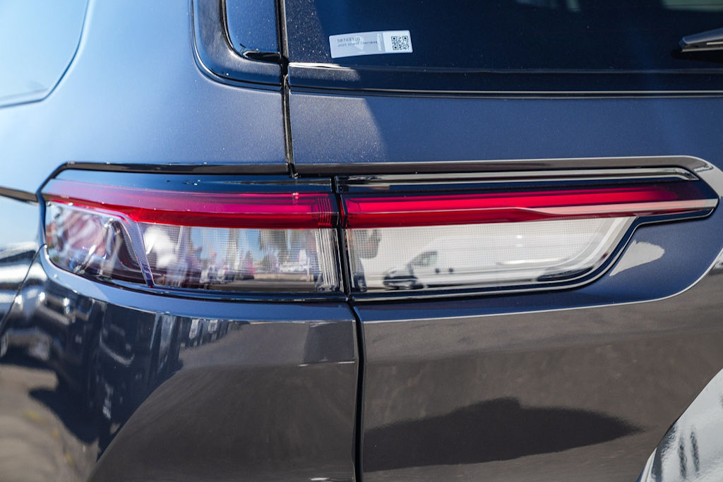 Thumbnail: 2025 Jeep Grand Cherokee L - 19