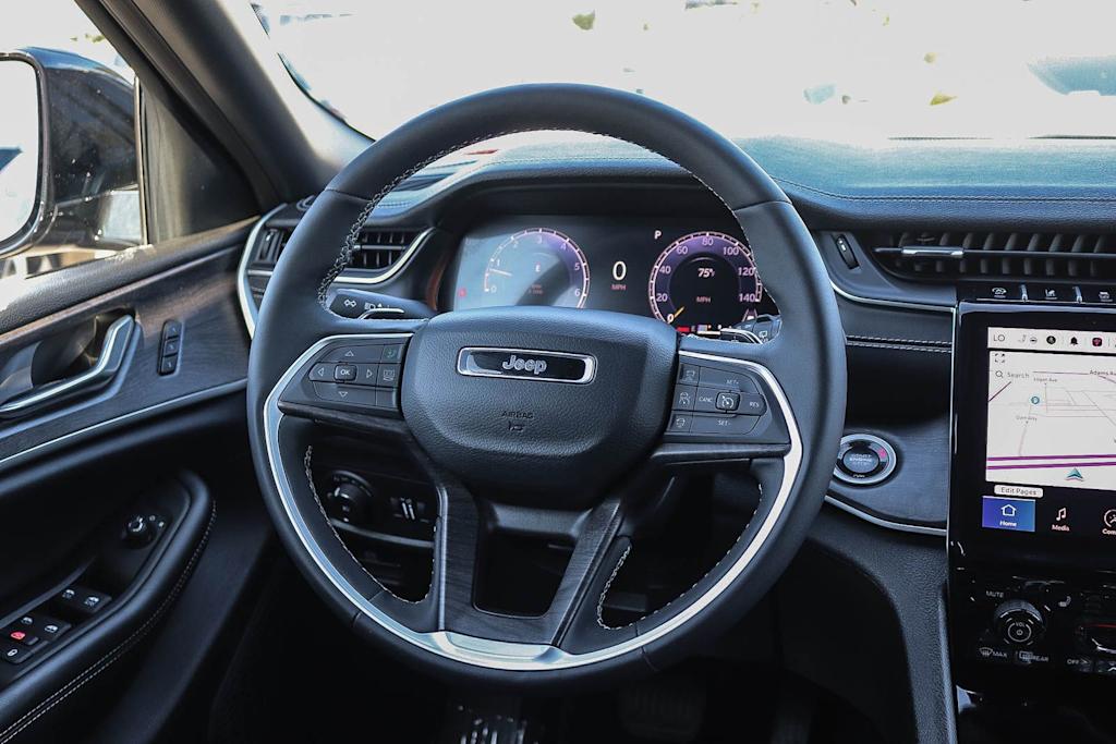 Thumbnail: 2025 Jeep Grand Cherokee L - 7