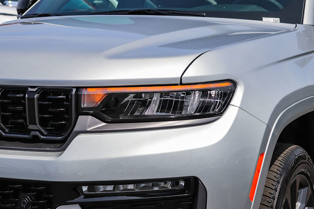 Thumbnail: 2026 Jeep Grand Cherokee L - 19