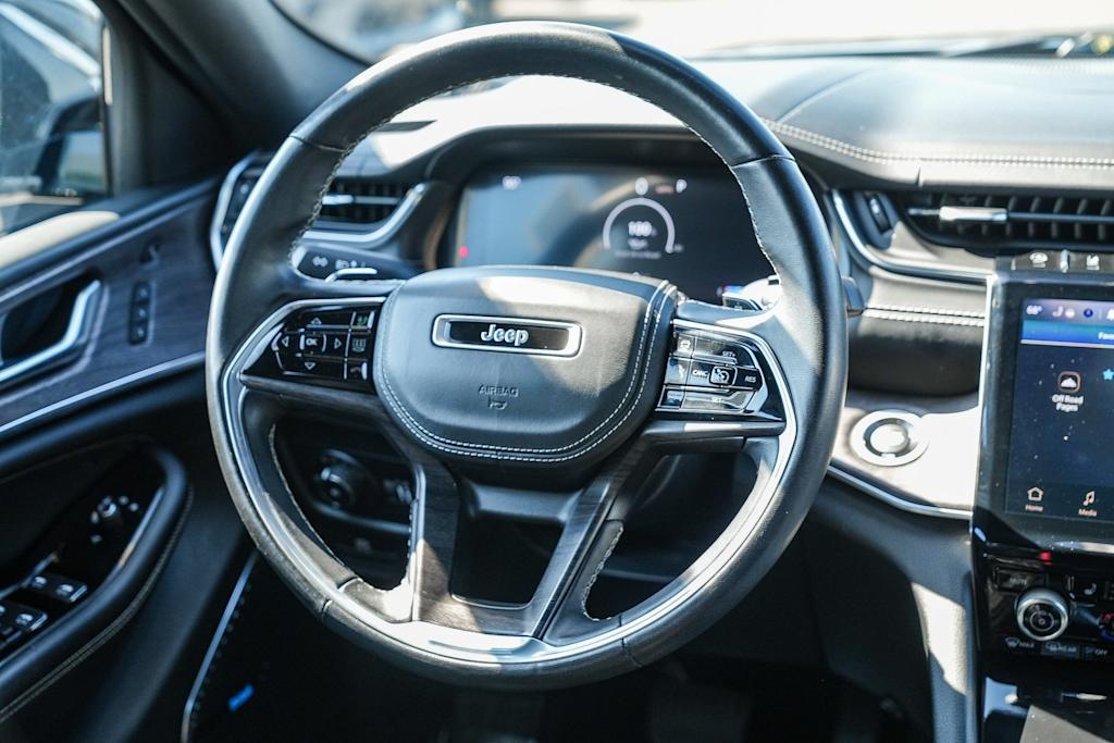 Thumbnail: 2022 Jeep Grand Cherokee L - 12