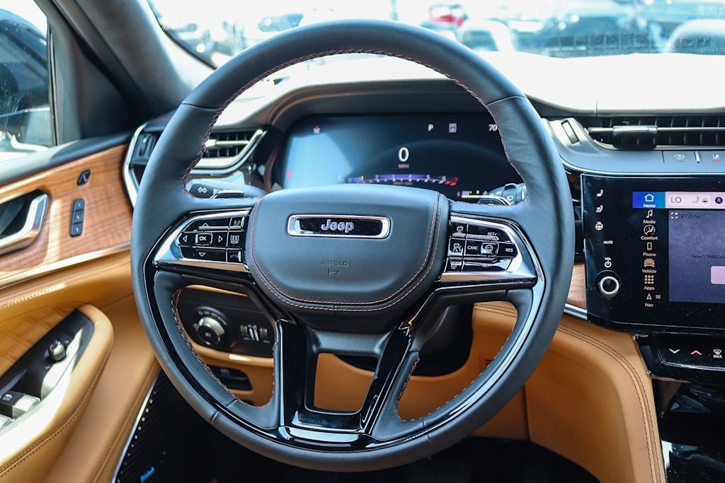 Thumbnail: 2026 Jeep Grand Cherokee L - 8