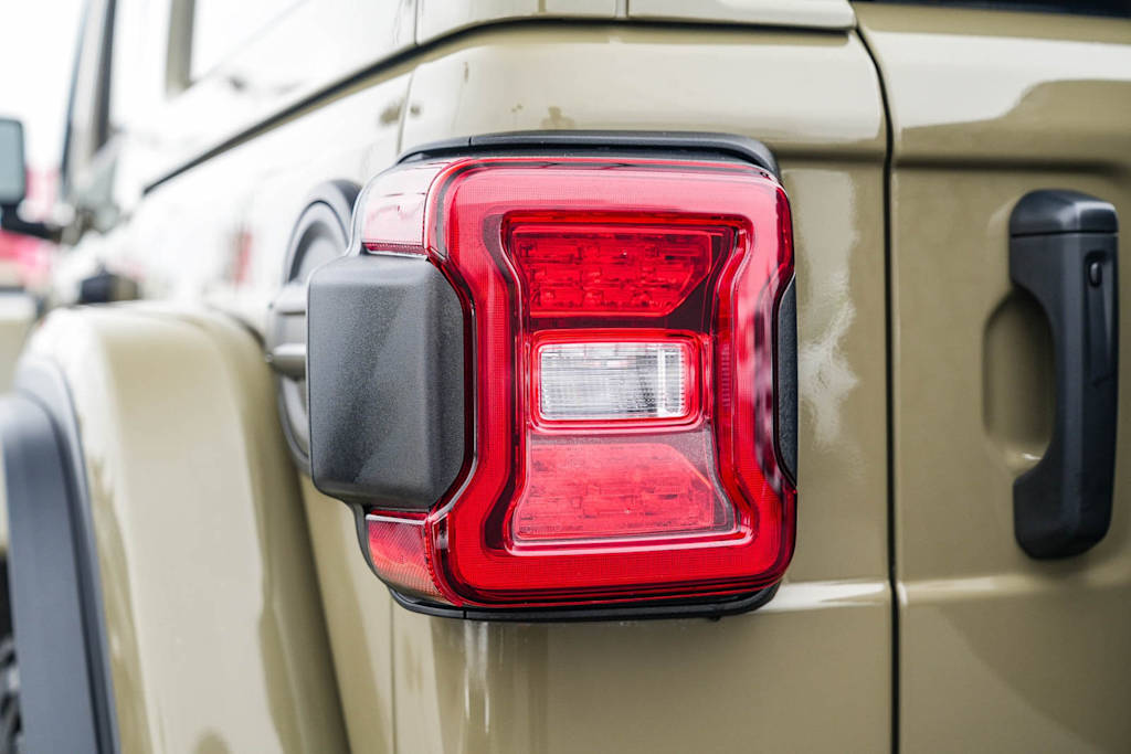 Thumbnail: 2025 Jeep Wrangler - 18