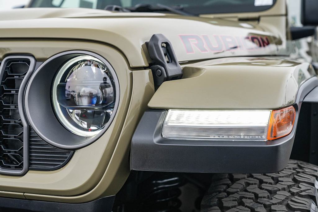 Thumbnail: 2025 Jeep Wrangler - 2