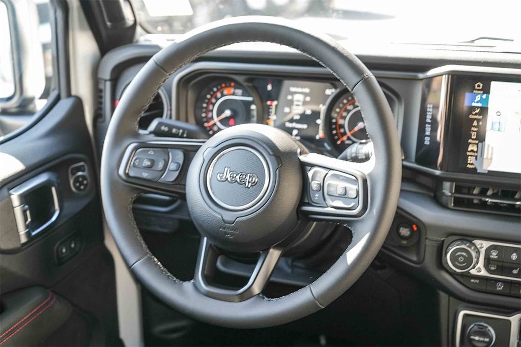 Thumbnail: 2025 Jeep Wrangler - 11