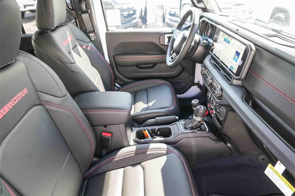 Thumbnail: 2025 Jeep Wrangler - 8