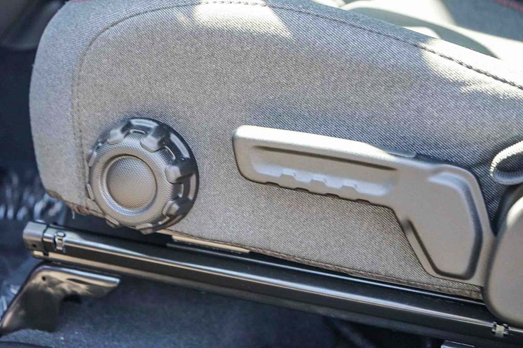 Thumbnail: 2026 Jeep Wrangler - 23