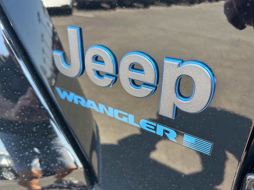 Thumbnail: 2024 Jeep Wrangler - 7