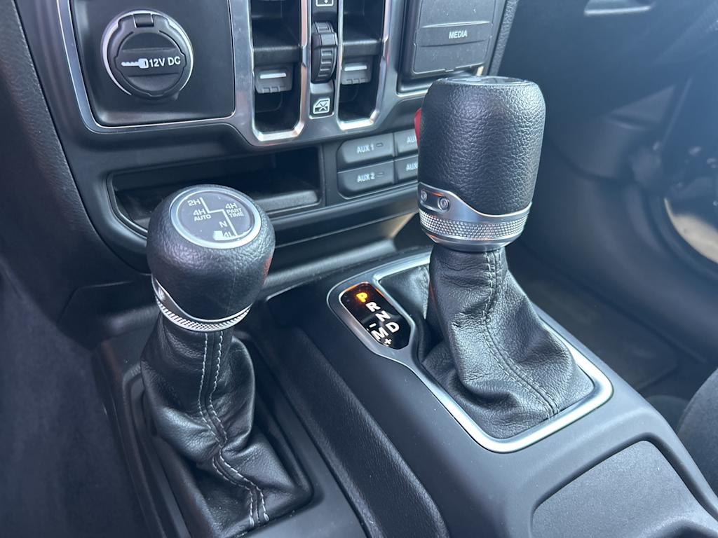 Thumbnail: 2024 Jeep Wrangler - 16
