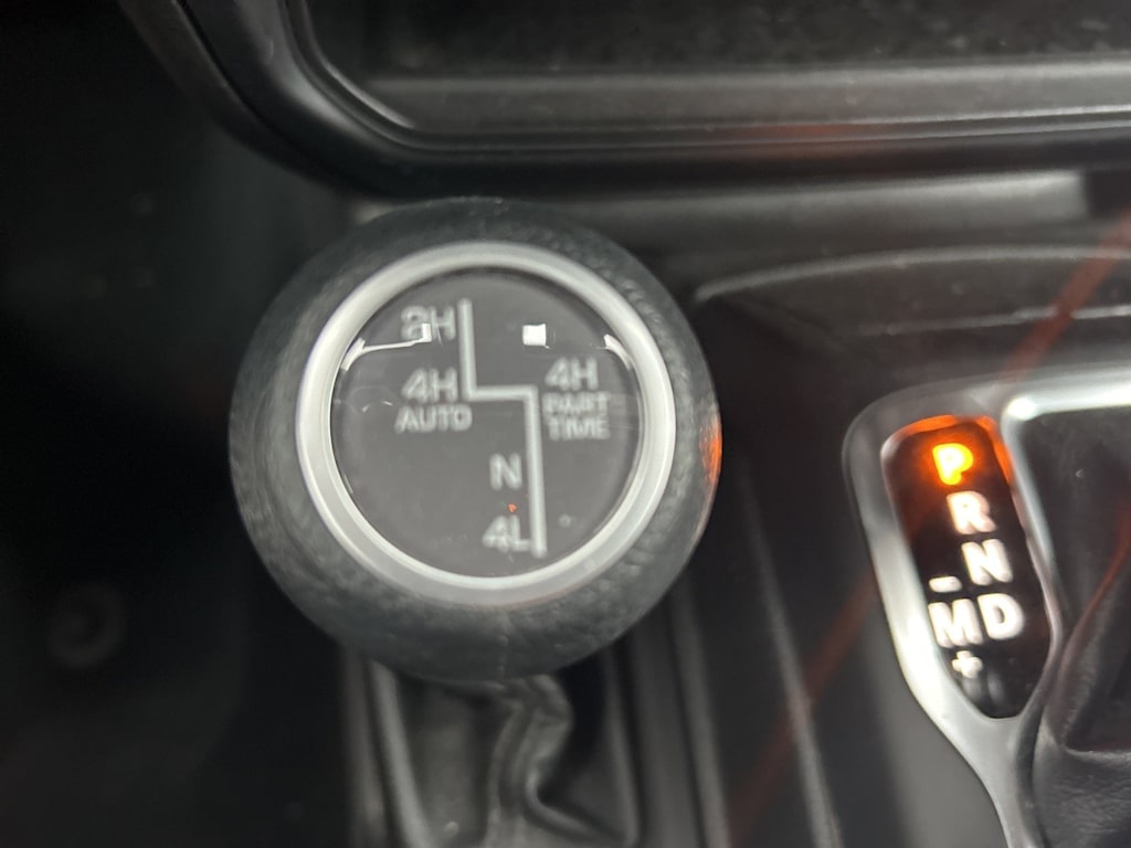 Thumbnail: 2024 Jeep Wrangler - 42