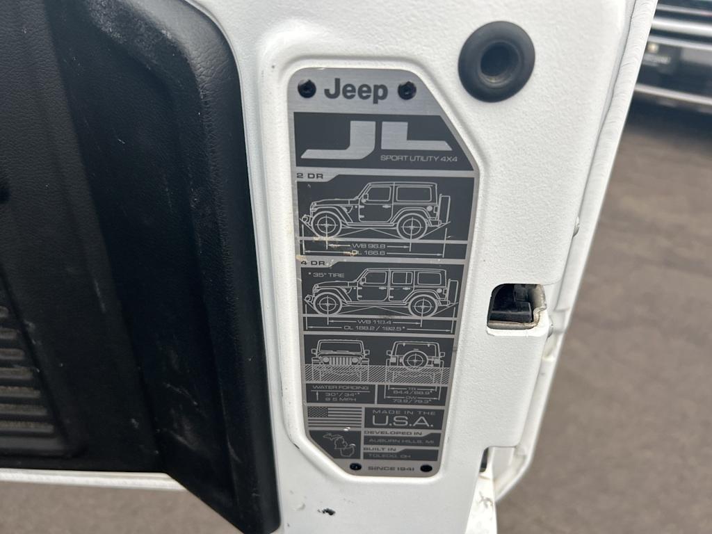 Thumbnail: 2024 Jeep Wrangler - 17