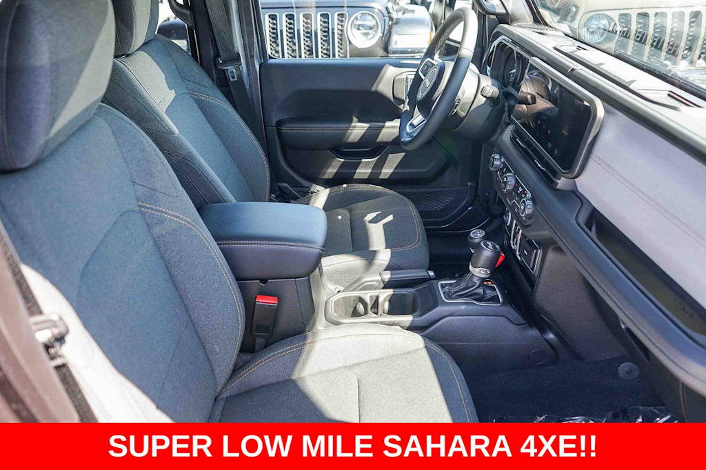 Thumbnail: 2025 Jeep Wrangler - 8