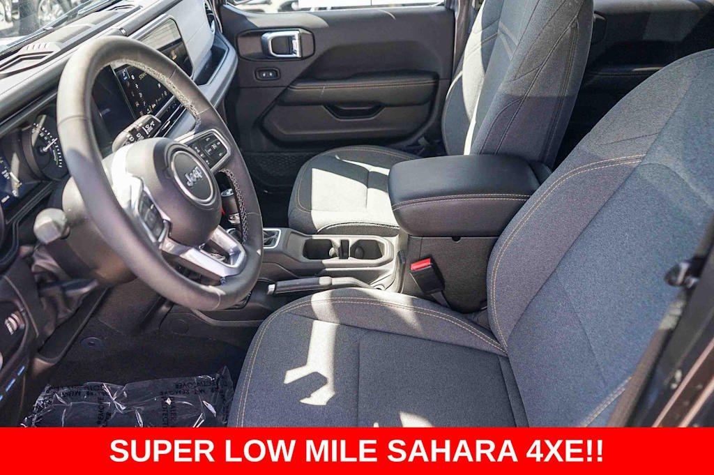 Thumbnail: 2025 Jeep Wrangler - 9