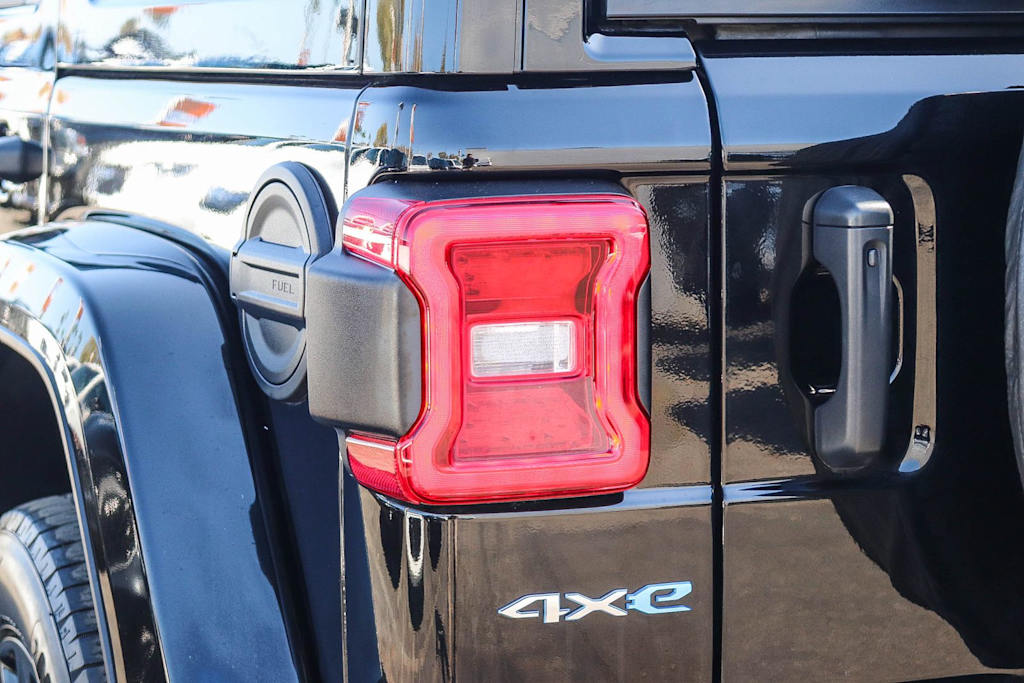 Thumbnail: 2024 Jeep Wrangler - 21