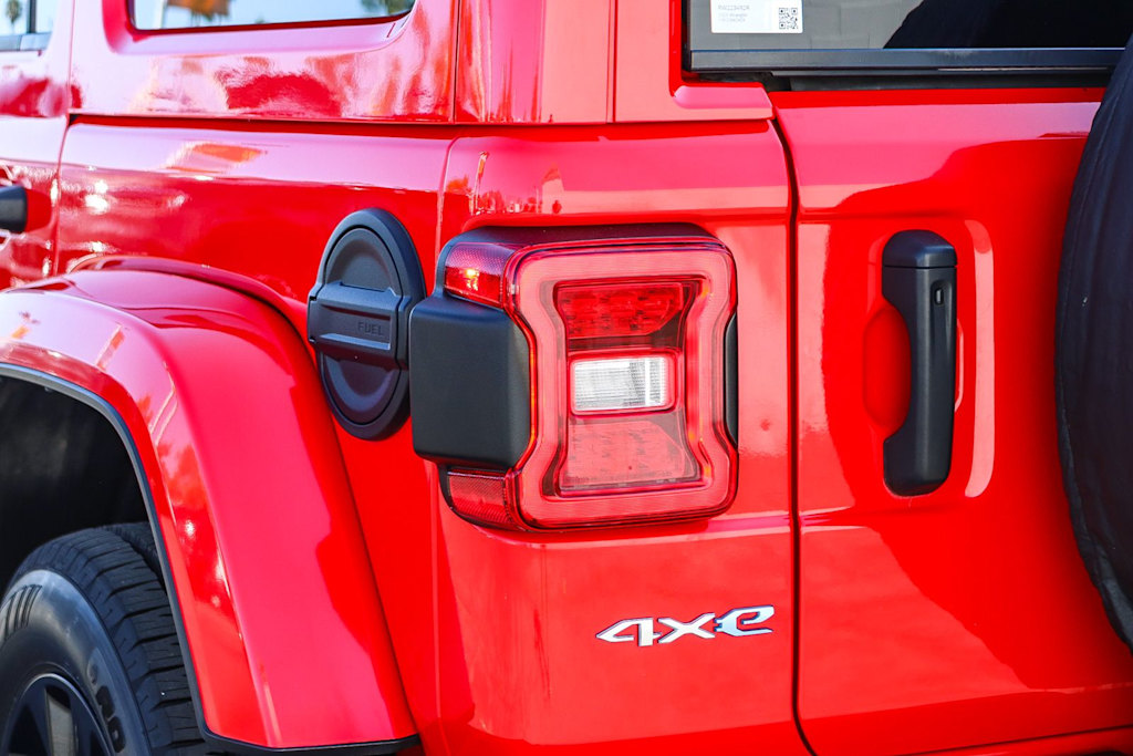 Thumbnail: 2024 Jeep Wrangler - 18