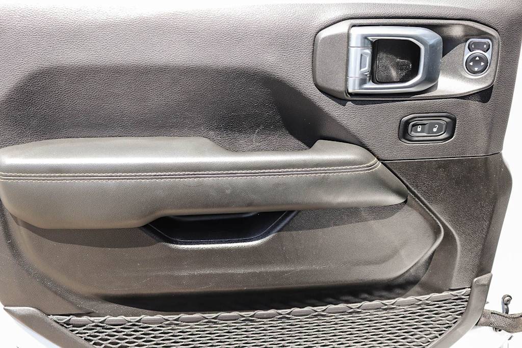 Thumbnail: 2024 Jeep Wrangler - 25