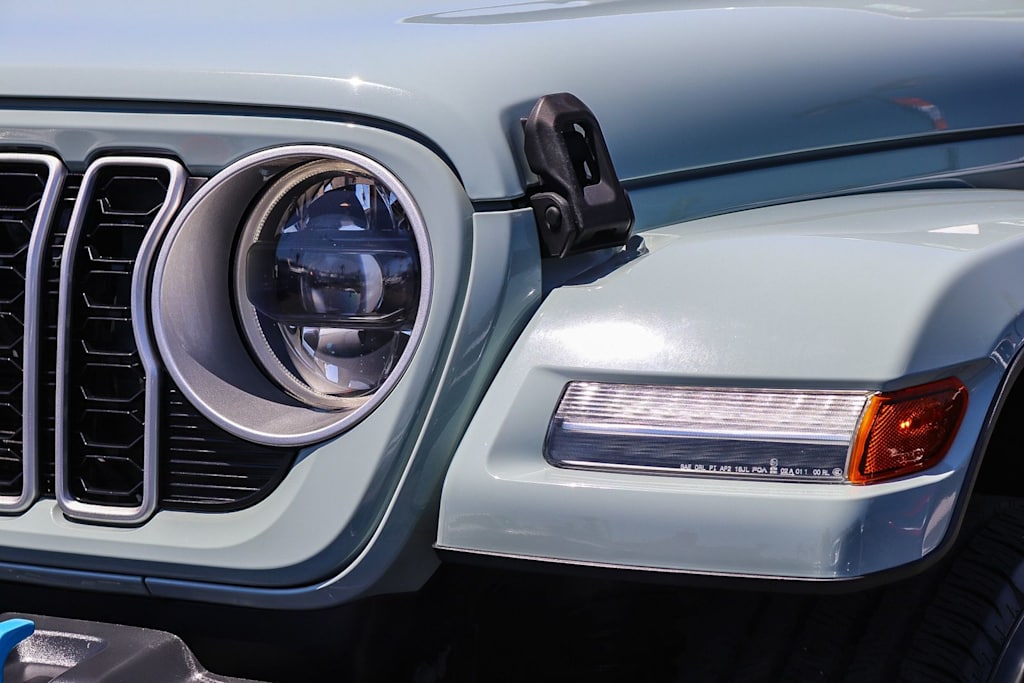 Thumbnail: 2024 Jeep Wrangler - 2