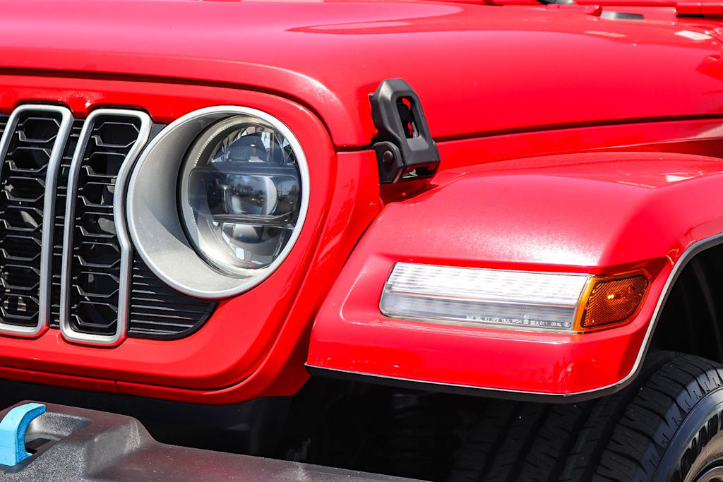 Thumbnail: 2024 Jeep Wrangler - 20