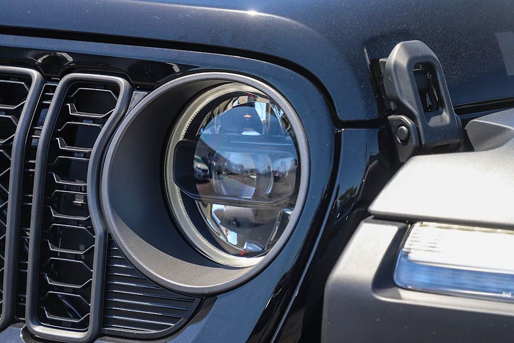 Thumbnail: 2026 Jeep Wrangler - 7