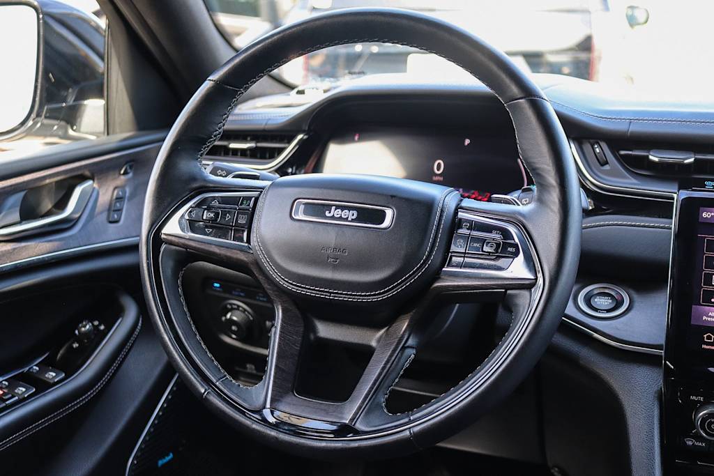 Thumbnail: 2023 Jeep Grand Cherokee - 9