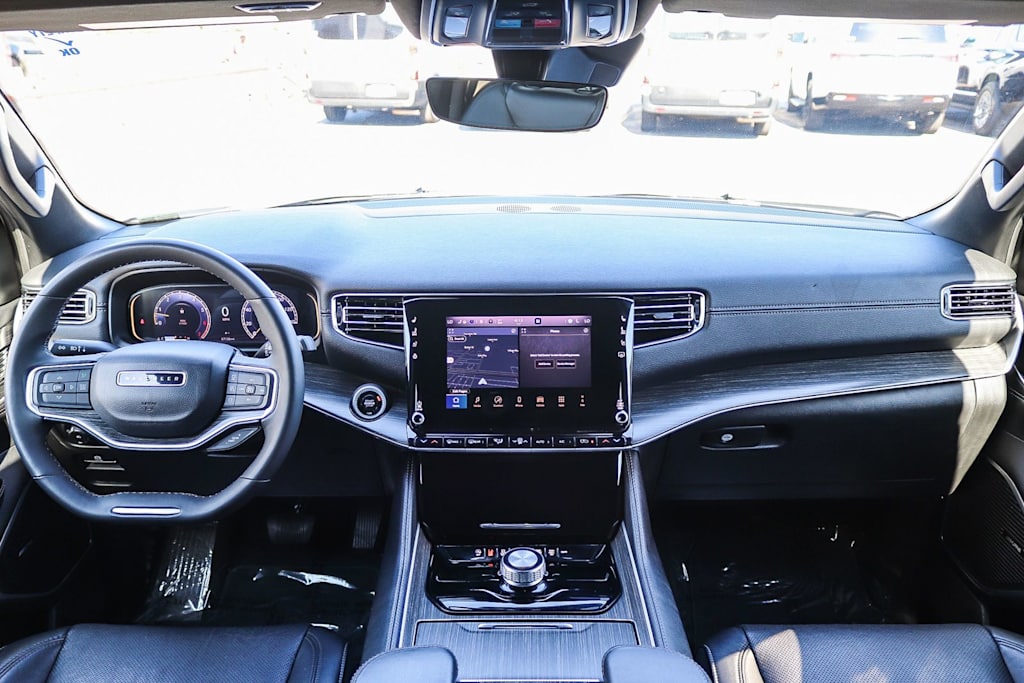 Thumbnail: 2024 Jeep Wagoneer - 2