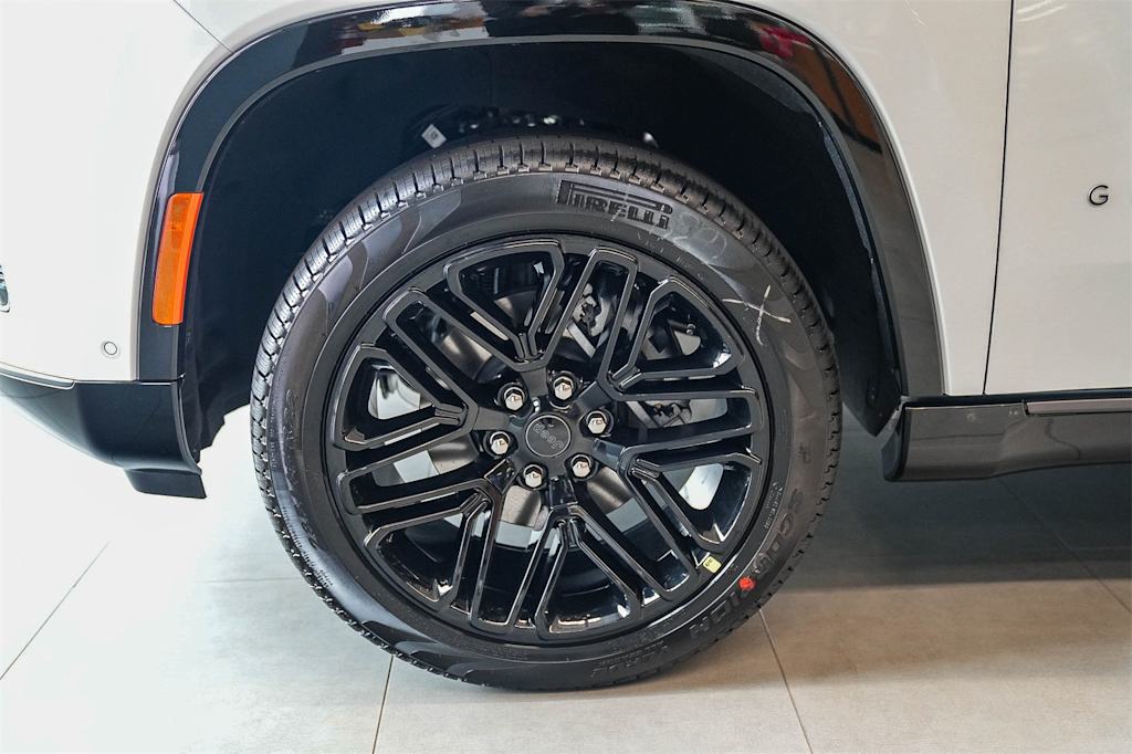 Thumbnail: 2026 Jeep Grand Wagoneer L - 6