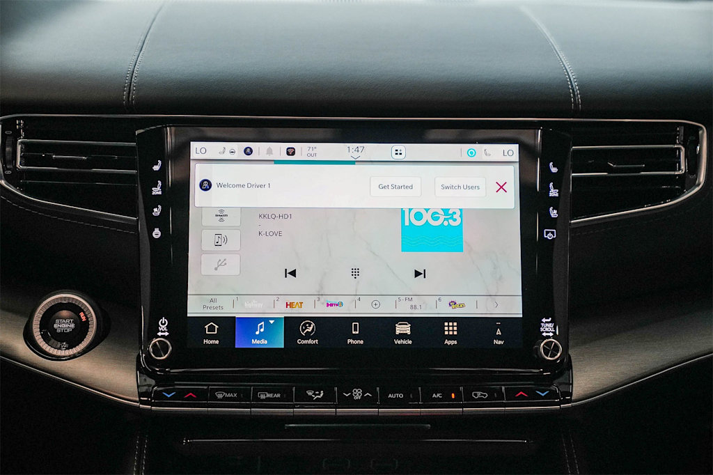 Thumbnail: 2026 Jeep Grand Wagoneer L - 20