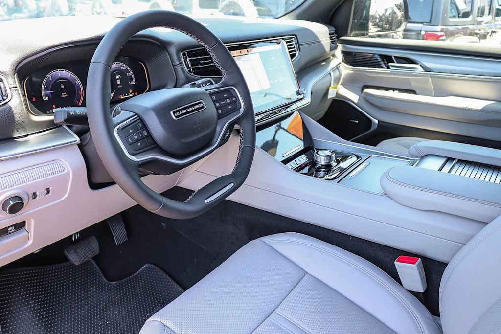 Thumbnail: 2026 Jeep Grand Wagoneer - 12
