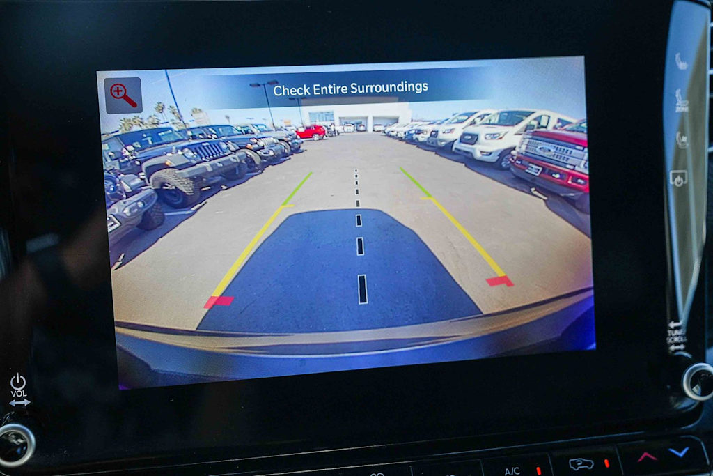 Thumbnail: 2022 Jeep Wagoneer - 20