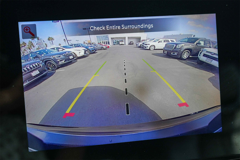 Thumbnail: 2022 Jeep Wagoneer - 22