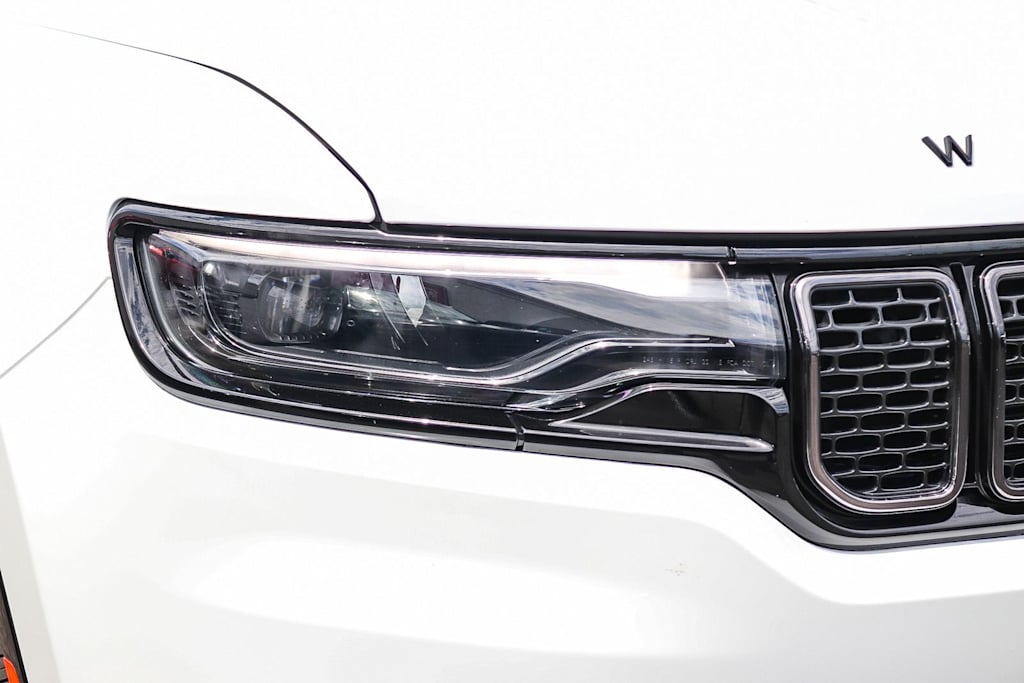 Thumbnail: 2025 Jeep Wagoneer - 16