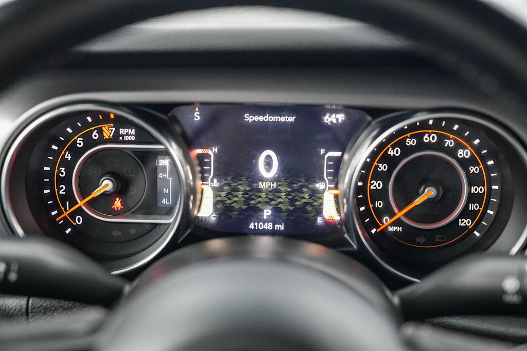 Thumbnail: 2021 Jeep Gladiator - 15