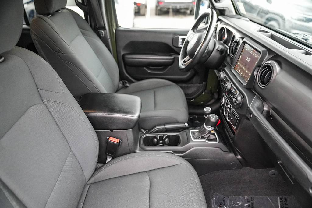 Thumbnail: 2021 Jeep Gladiator - 9