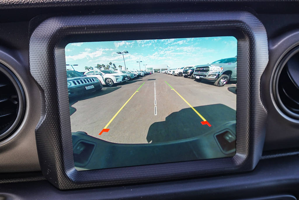 Thumbnail: 2023 Jeep Gladiator - 14