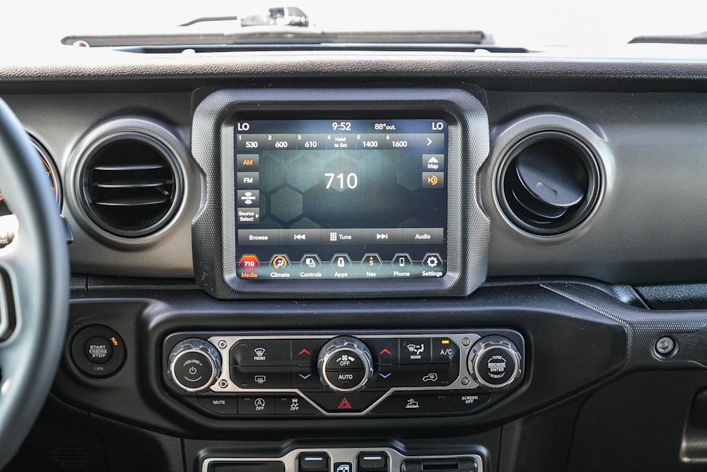 Thumbnail: 2023 Jeep Gladiator - 20