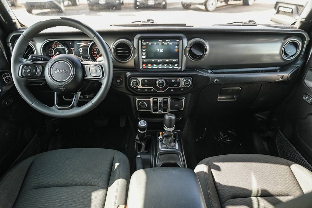 Thumbnail: 2023 Jeep Gladiator - 2