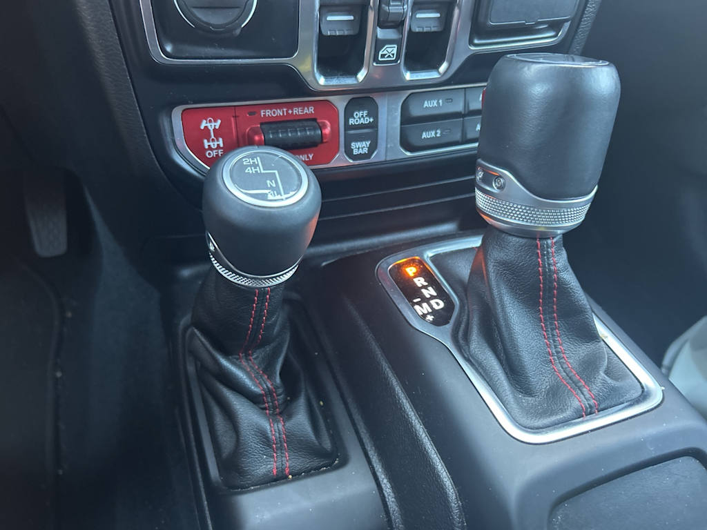 Thumbnail: 2020 Jeep Gladiator - 14