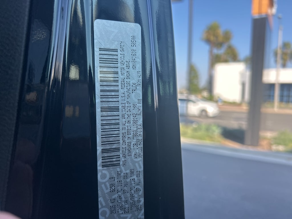 Thumbnail: 2020 Jeep Gladiator - 18