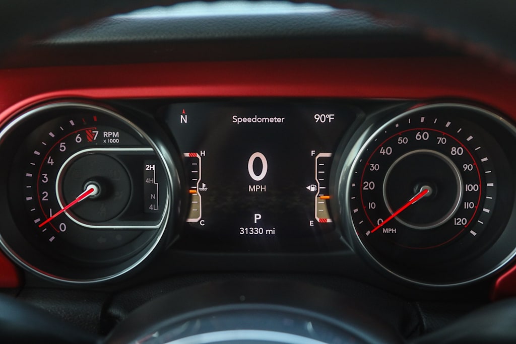 Thumbnail: 2021 Jeep Gladiator - 16