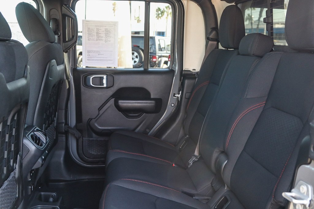 Thumbnail: 2021 Jeep Gladiator - 12