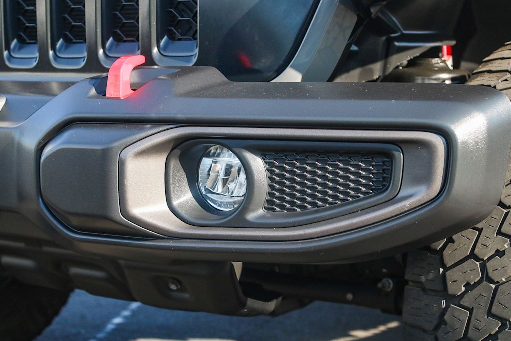 Thumbnail: 2021 Jeep Gladiator - 20