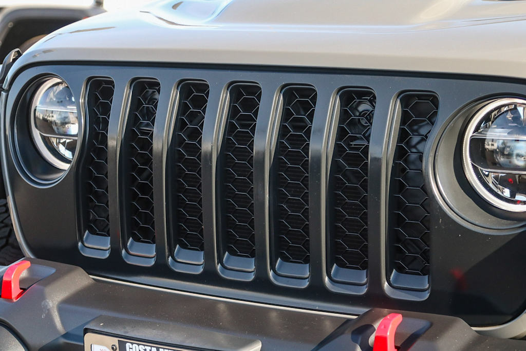 Thumbnail: 2021 Jeep Gladiator - 17