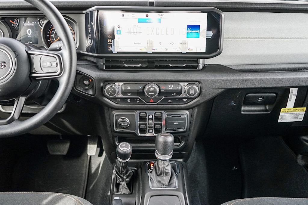 Thumbnail: 2026 Jeep Gladiator - 8
