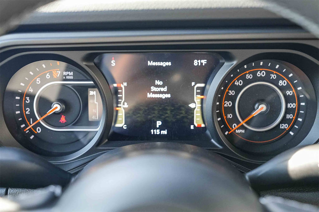 Thumbnail: 2025 Jeep Gladiator - 15