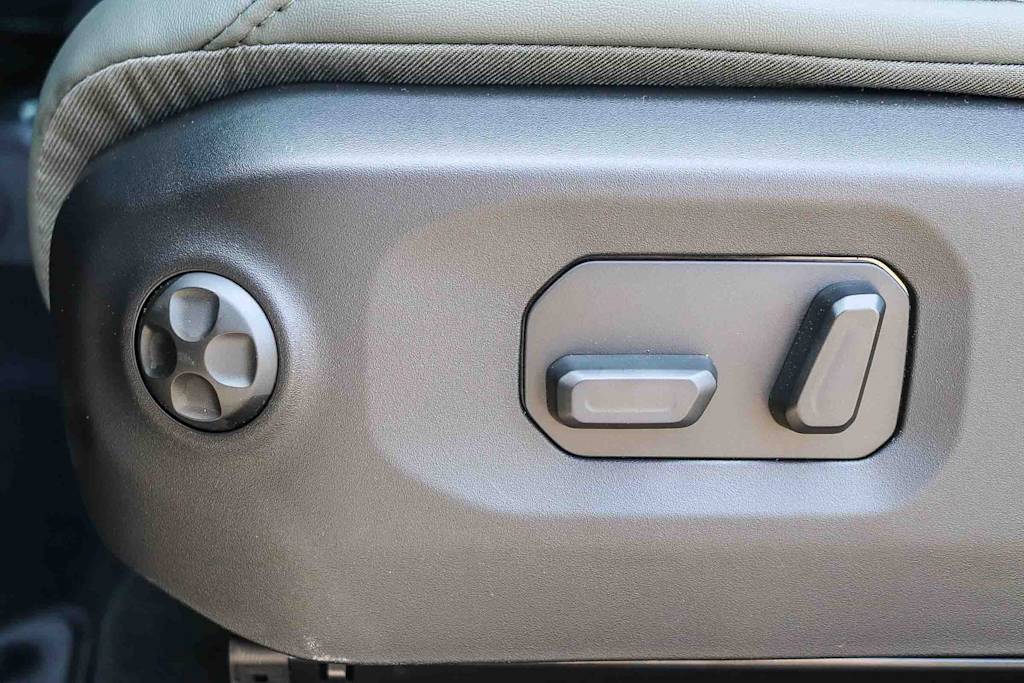 Thumbnail: 2026 Jeep Gladiator - 27