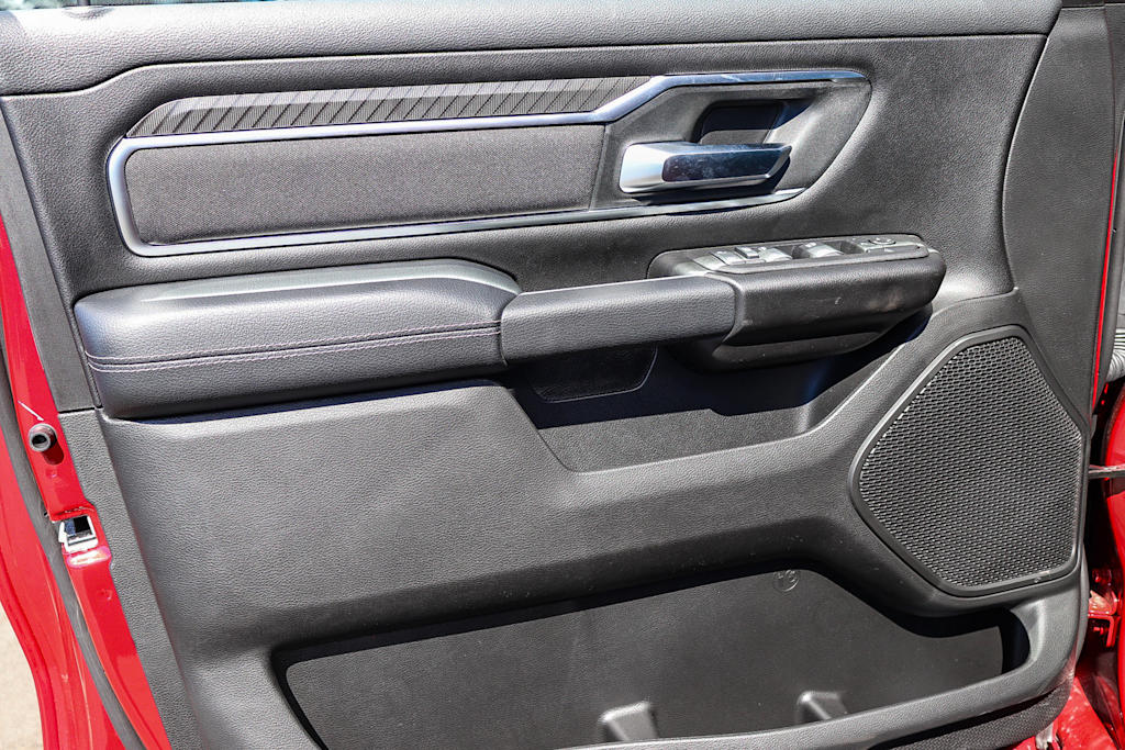 Thumbnail: 2026 RAM 1500 - 25